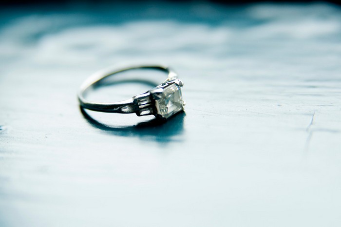 blue engagement ring 